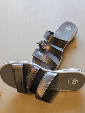 Clarks Metallic Bronze Triple-Strap Cloudsteppers Slide Sandals
